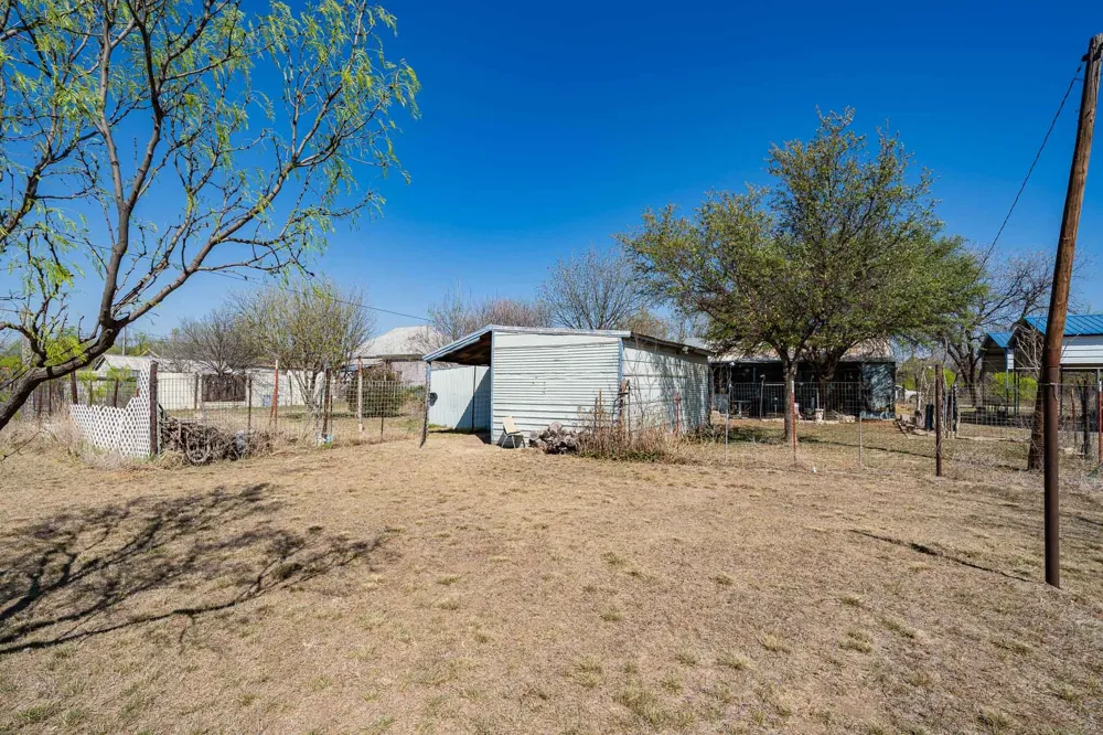 814 Texas Street Stamford, TX 79553