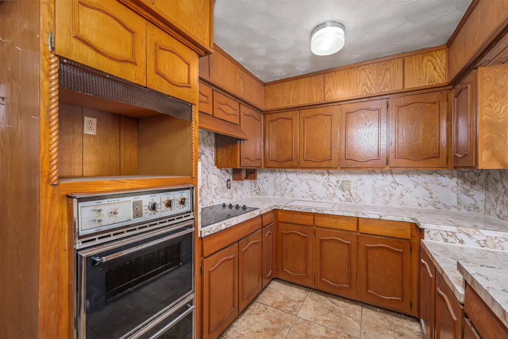 4557 Dee Lane Haltom City, TX 76117