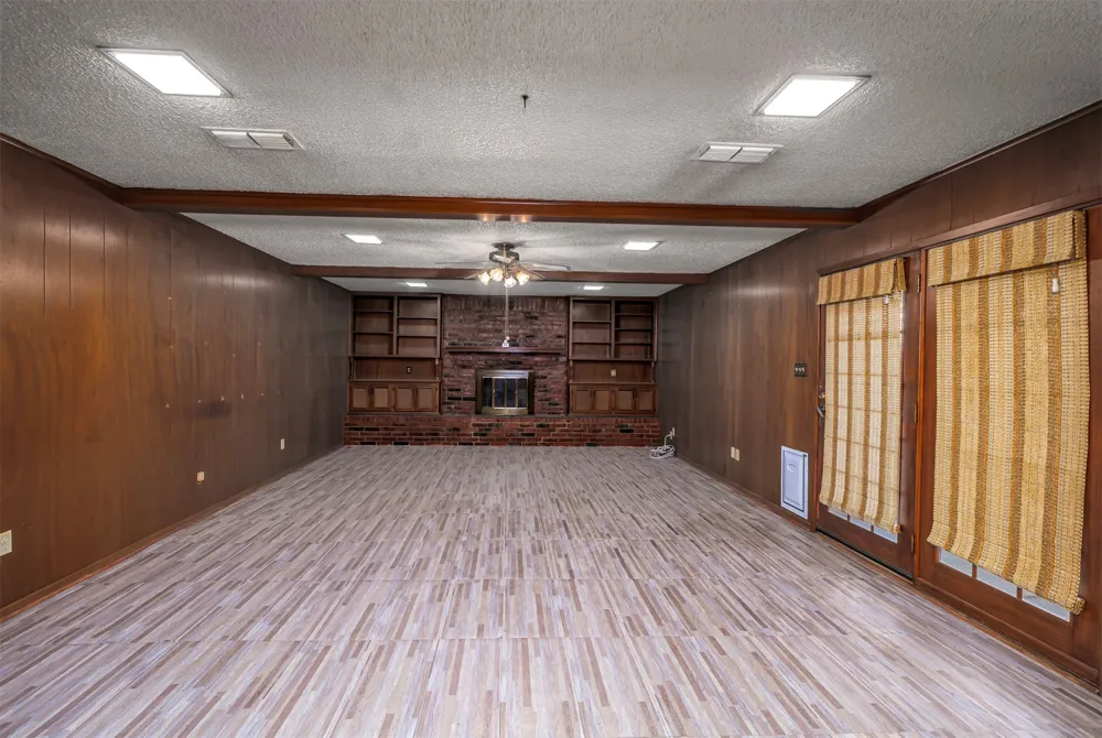 4557 Dee Lane Haltom City, TX 76117