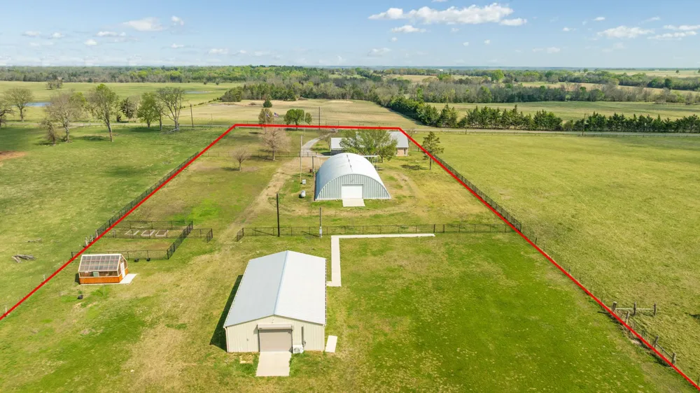 898 Farm Road 1700 Clarksville, TX 75426