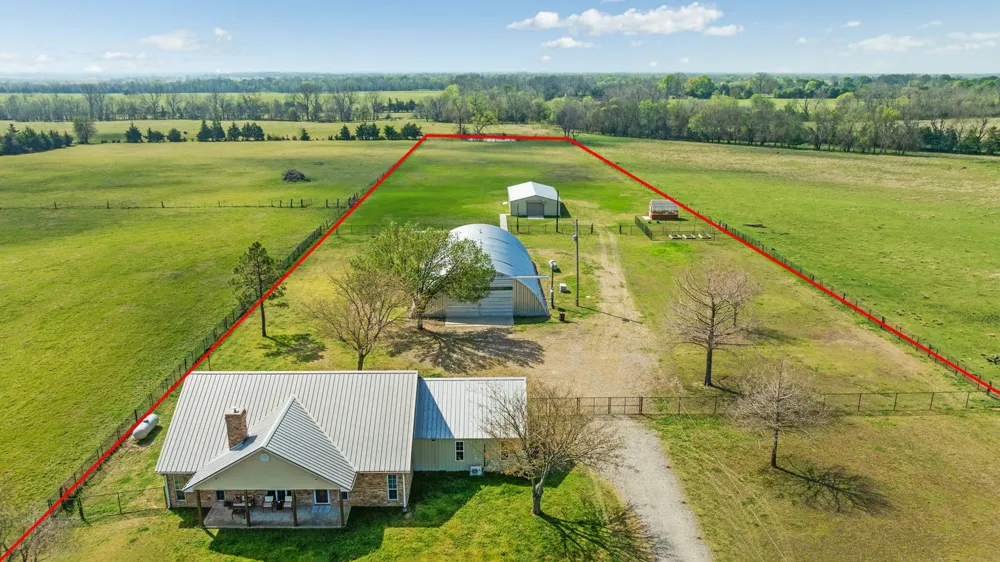 898 Farm Road 1700 Clarksville, TX 75426