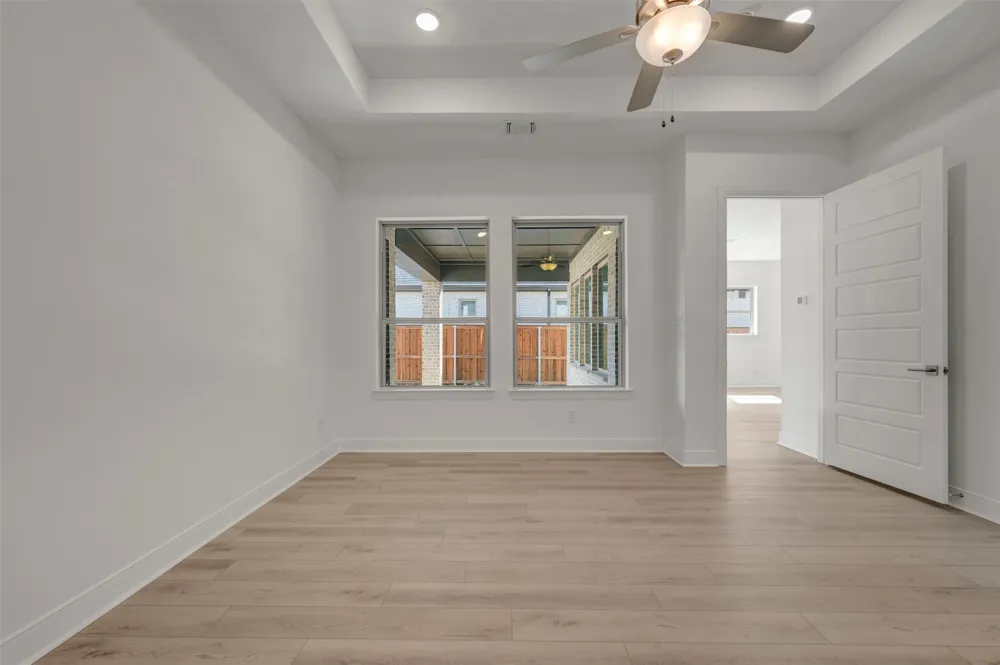 2081 Pine Grove Lane Arlington, TX 76005