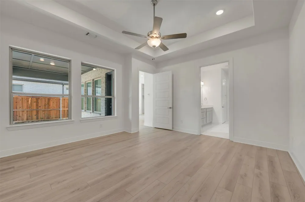 2081 Pine Grove Lane Arlington, TX 76005