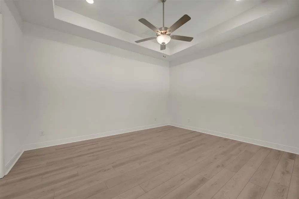 2081 Pine Grove Lane Arlington, TX 76005
