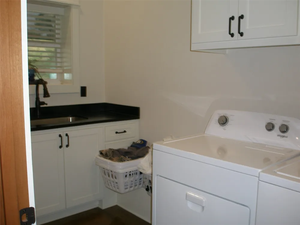 13001 County Road 3300 Brownsboro, TX 75756