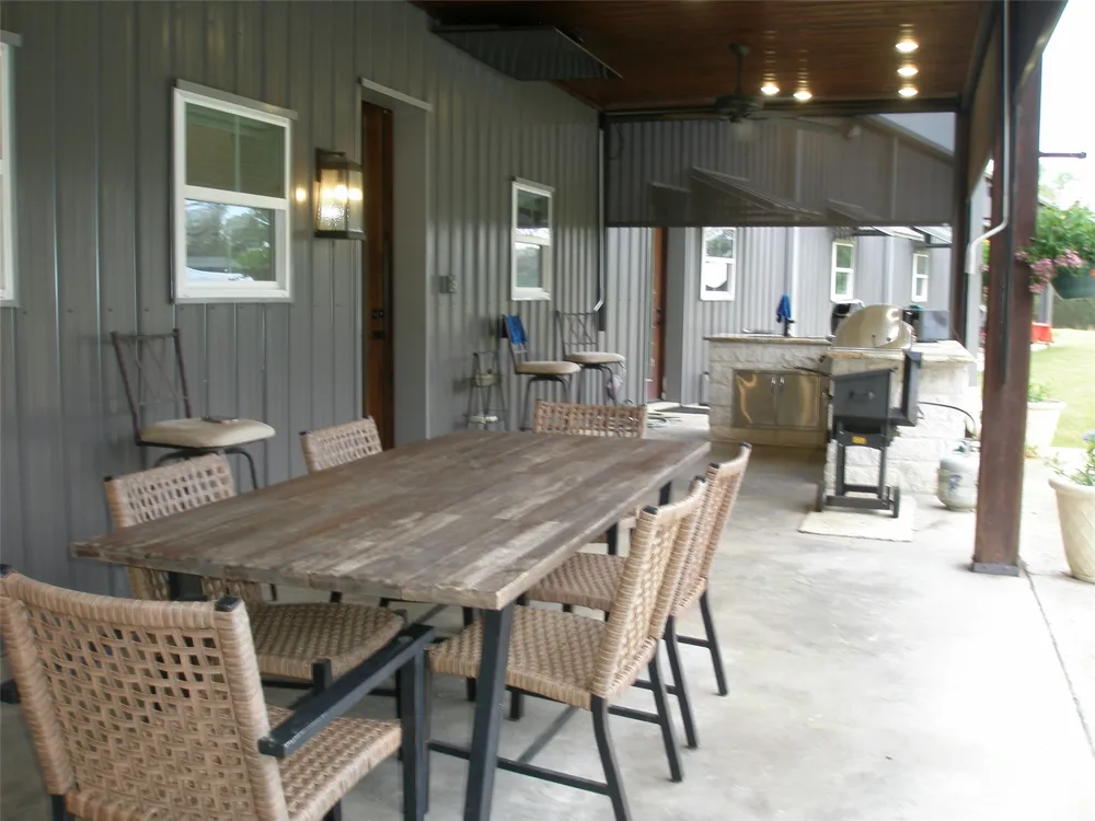 13001 County Road 3300 Brownsboro, TX 75756