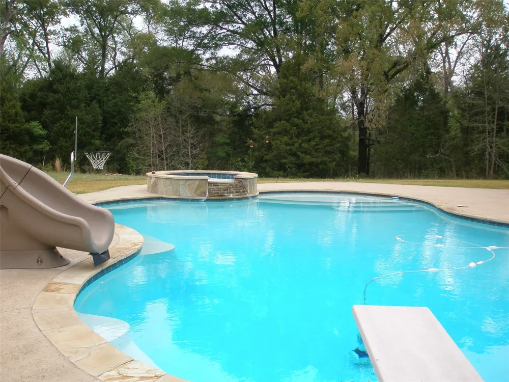 13001 County Road 3300 Brownsboro, TX 75756