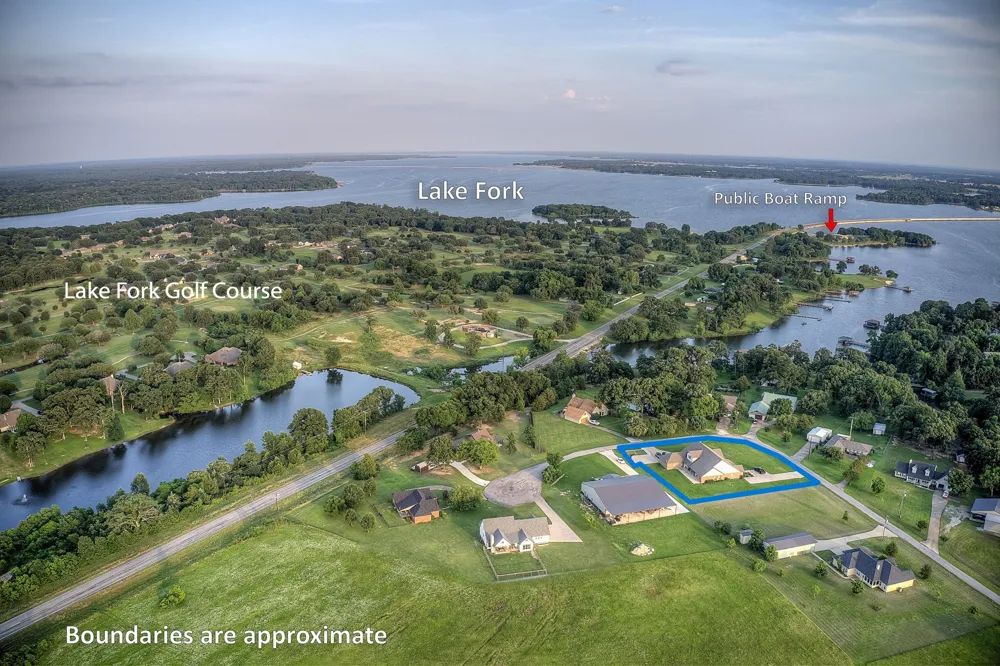 251 Rs County Road 3430 Emory, TX 75440