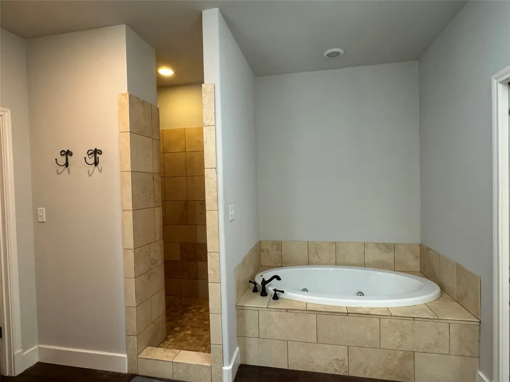 251 Rs County Road 3430 Emory, TX 75440