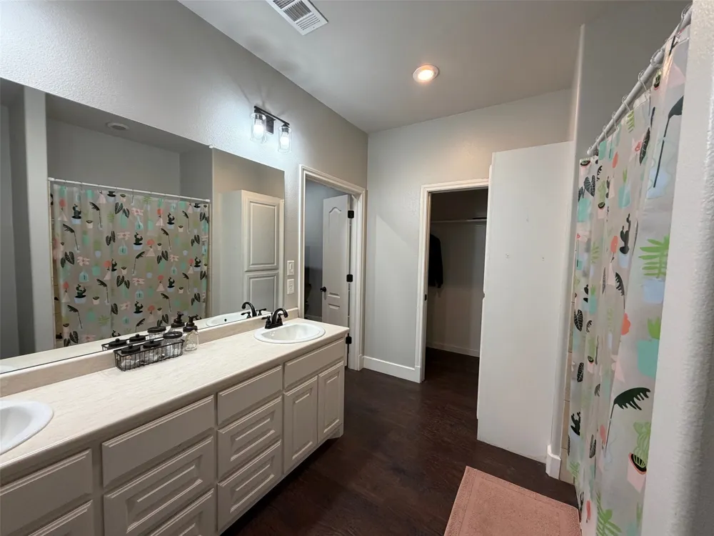 251 Rs County Road 3430 Emory, TX 75440