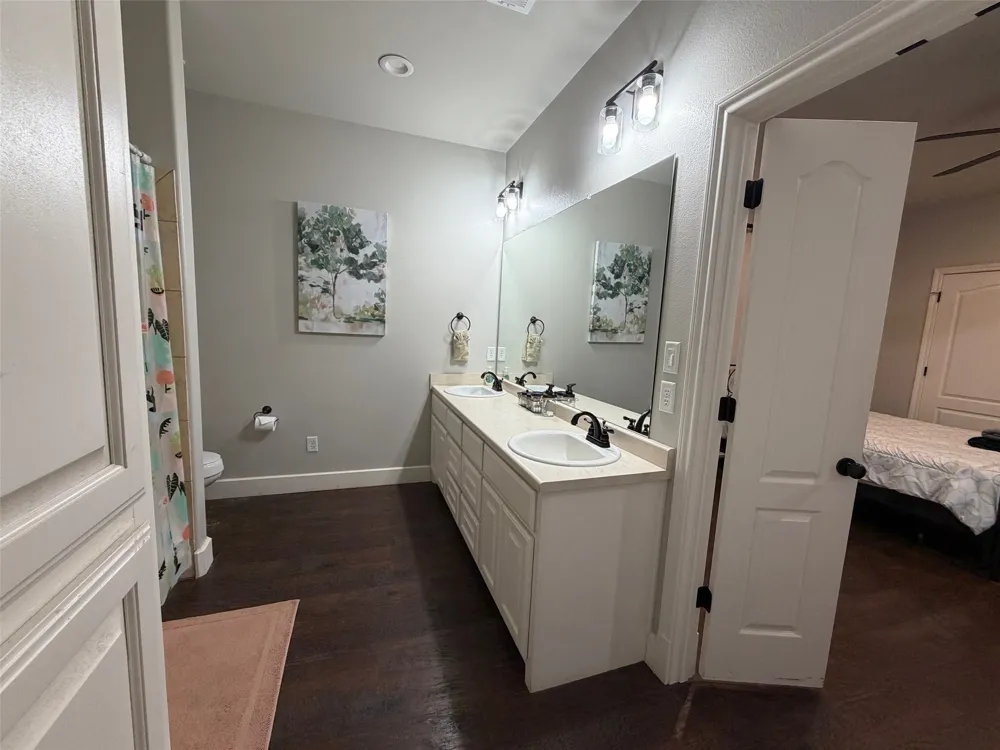 251 Rs County Road 3430 Emory, TX 75440