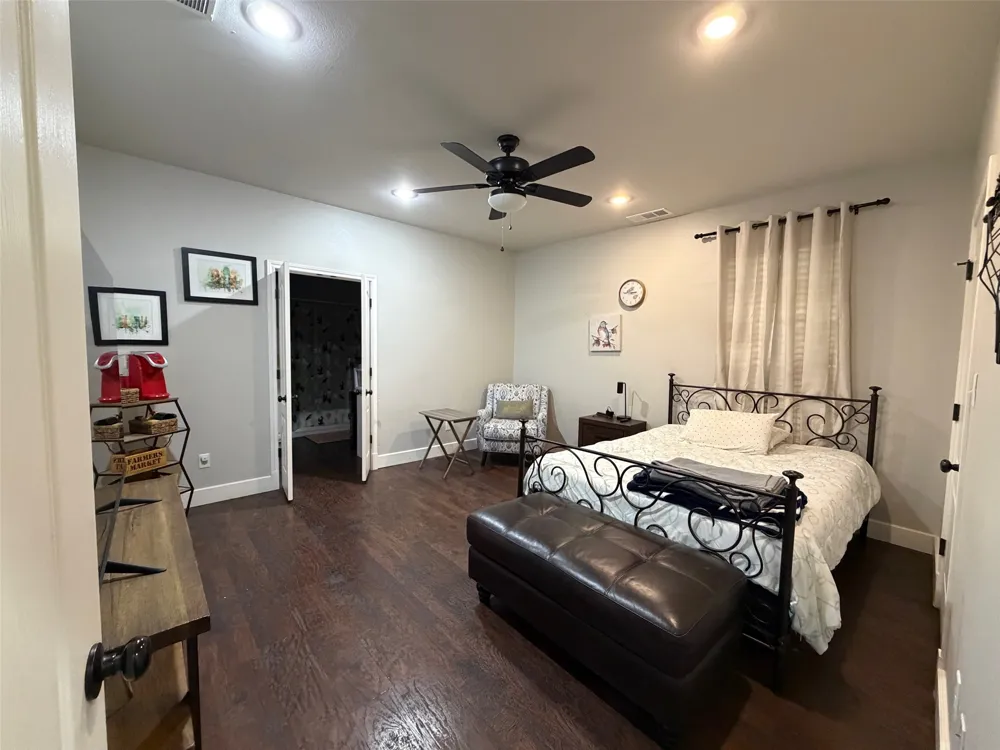 251 Rs County Road 3430 Emory, TX 75440