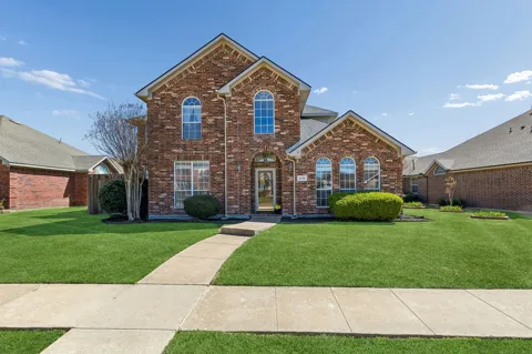 2710 Winterberry Drive