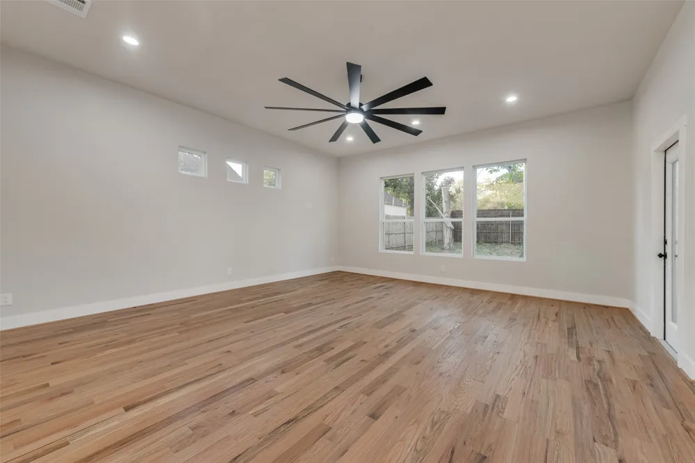 1623 Lansford Avenue Dallas, TX 75224