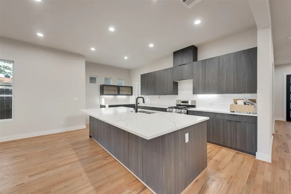 1623 Lansford Avenue Dallas, TX 75224
