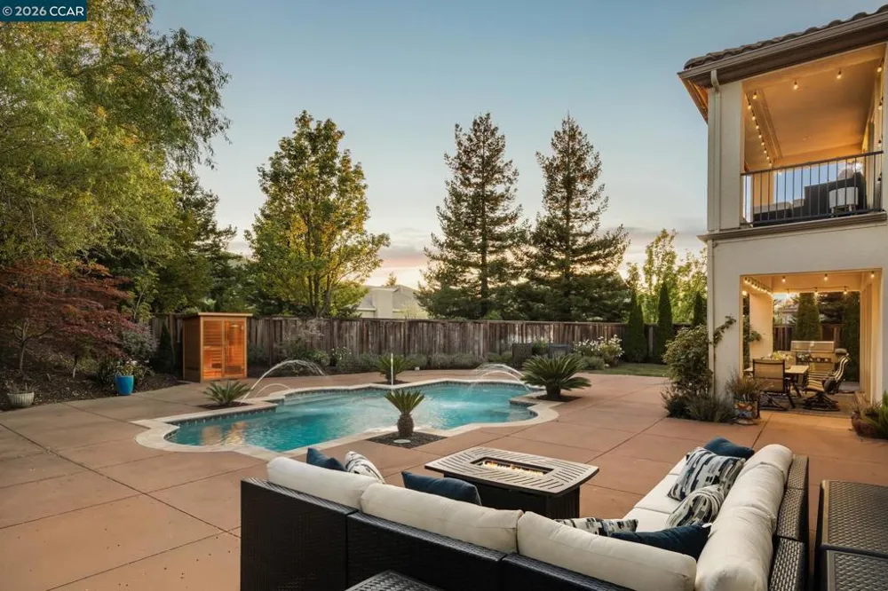 3432 Ashbourne Cir San Ramon, CA 94583