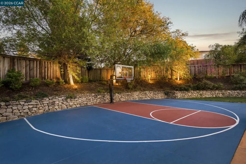 3432 Ashbourne Cir San Ramon, CA 94583
