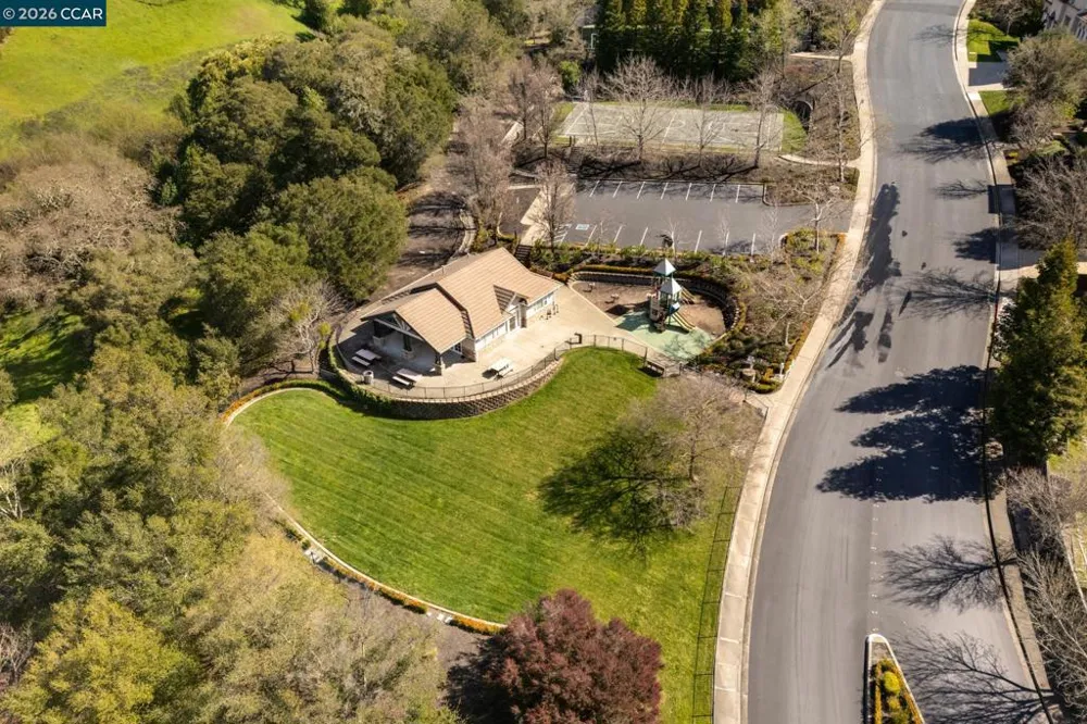3432 Ashbourne Cir San Ramon, CA 94583