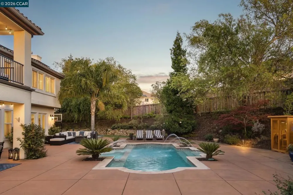 3432 Ashbourne Cir San Ramon, CA 94583
