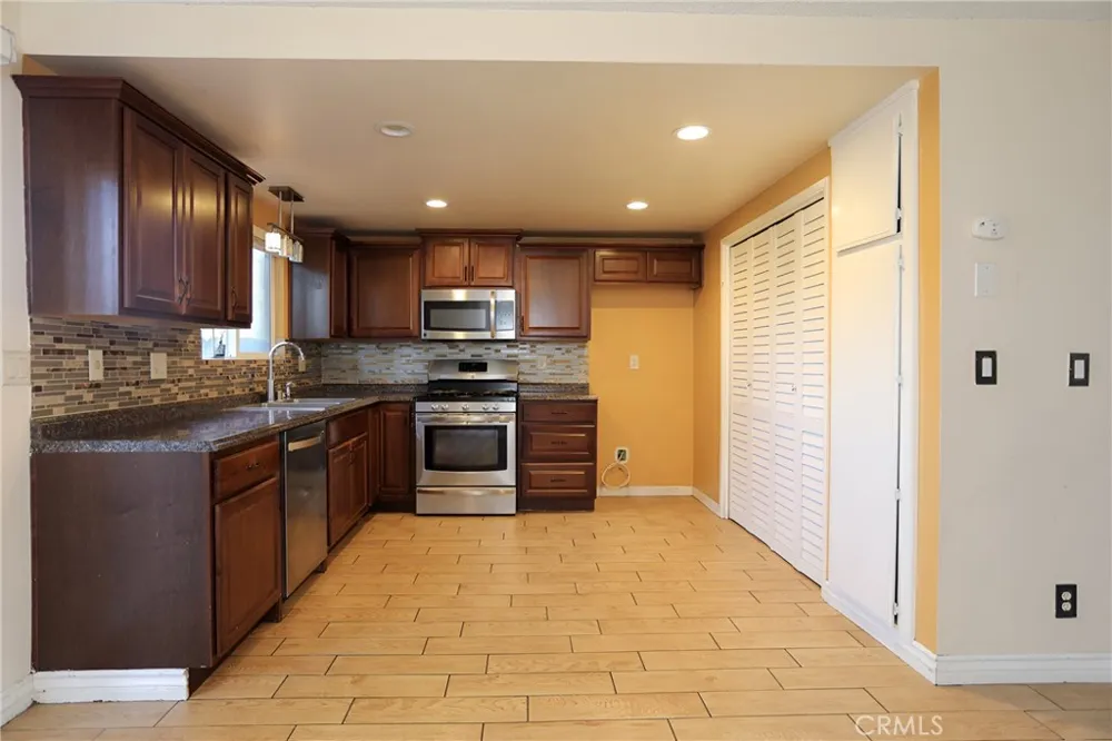 1321 Bradley Santa Maria, CA 93454