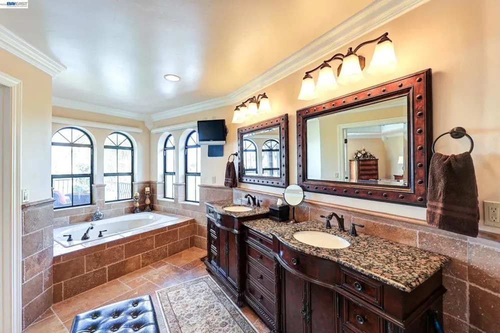 1310 Hampton Ct Discovery Bay, CA 94505