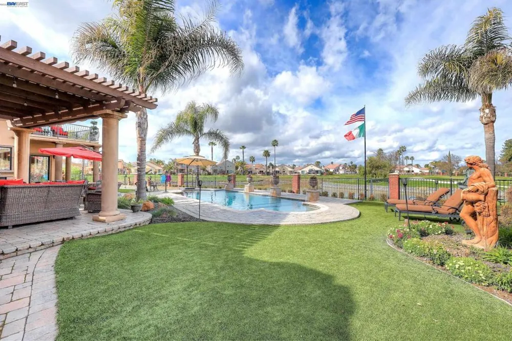 1310 Hampton Ct Discovery Bay, CA 94505