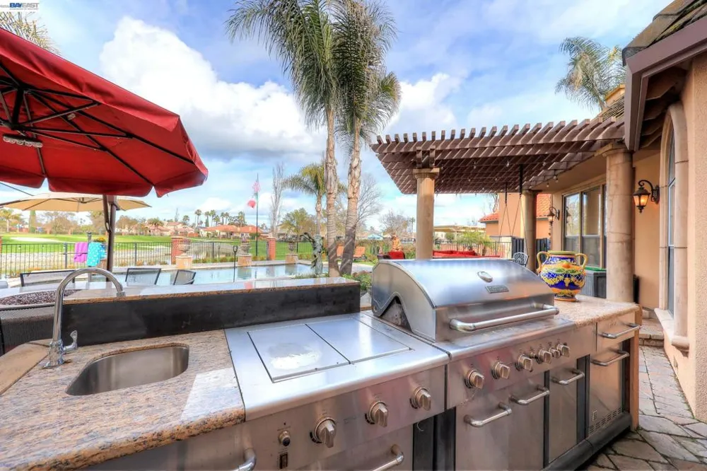 1310 Hampton Ct Discovery Bay, CA 94505