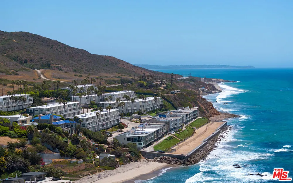 11964 Whalers Lane Malibu, CA 90265