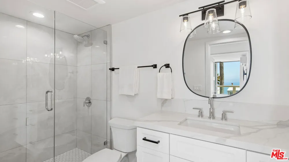 11964 Whalers Lane Malibu, CA 90265
