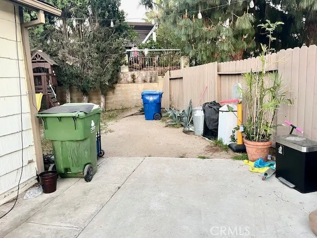 13930 Olive Grove Sylmar, CA 91342
