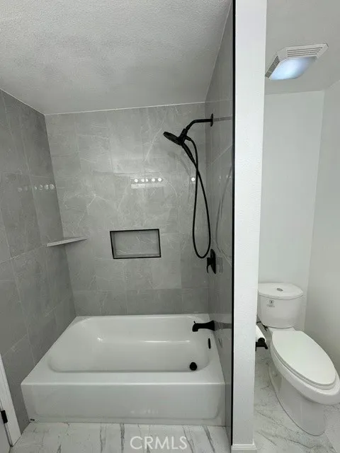 13930 Olive Grove Sylmar, CA 91342