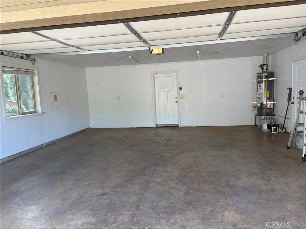 14006 Creston Magalia, CA 95954
