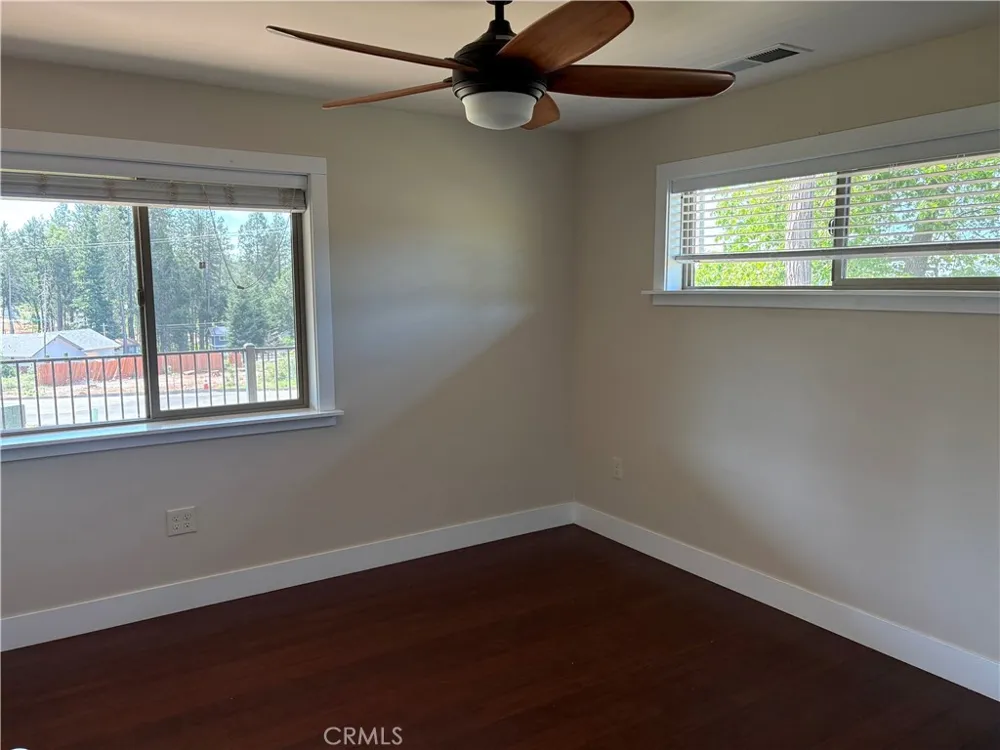 14006 Creston Magalia, CA 95954