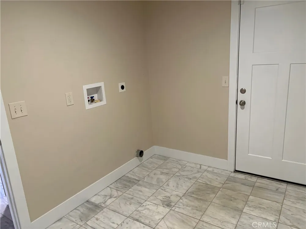 14006 Creston Magalia, CA 95954