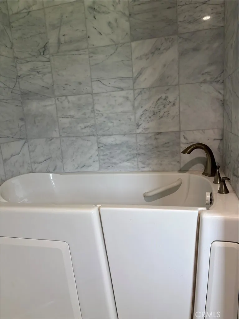 14006 Creston Magalia, CA 95954
