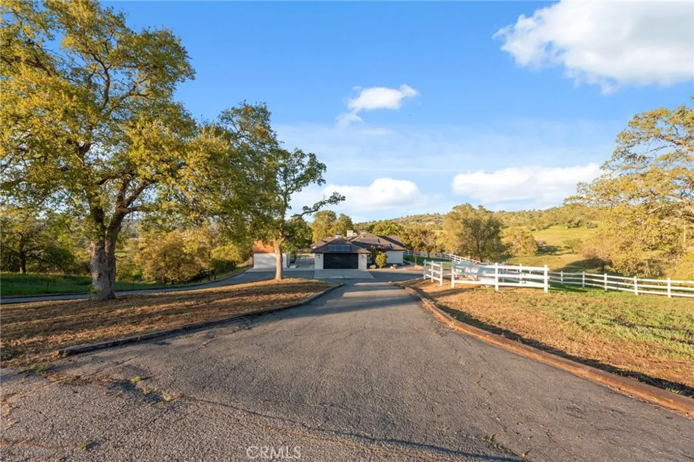 26882 Road 400 Madera, CA 93636