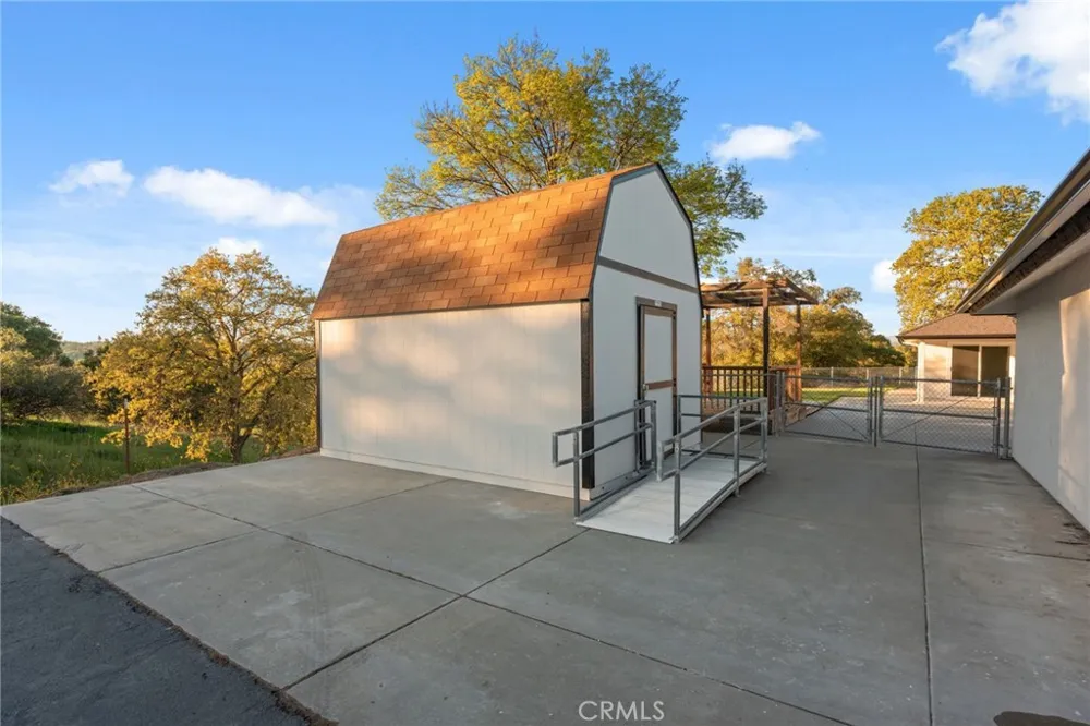 26882 Road 400 Madera, CA 93636