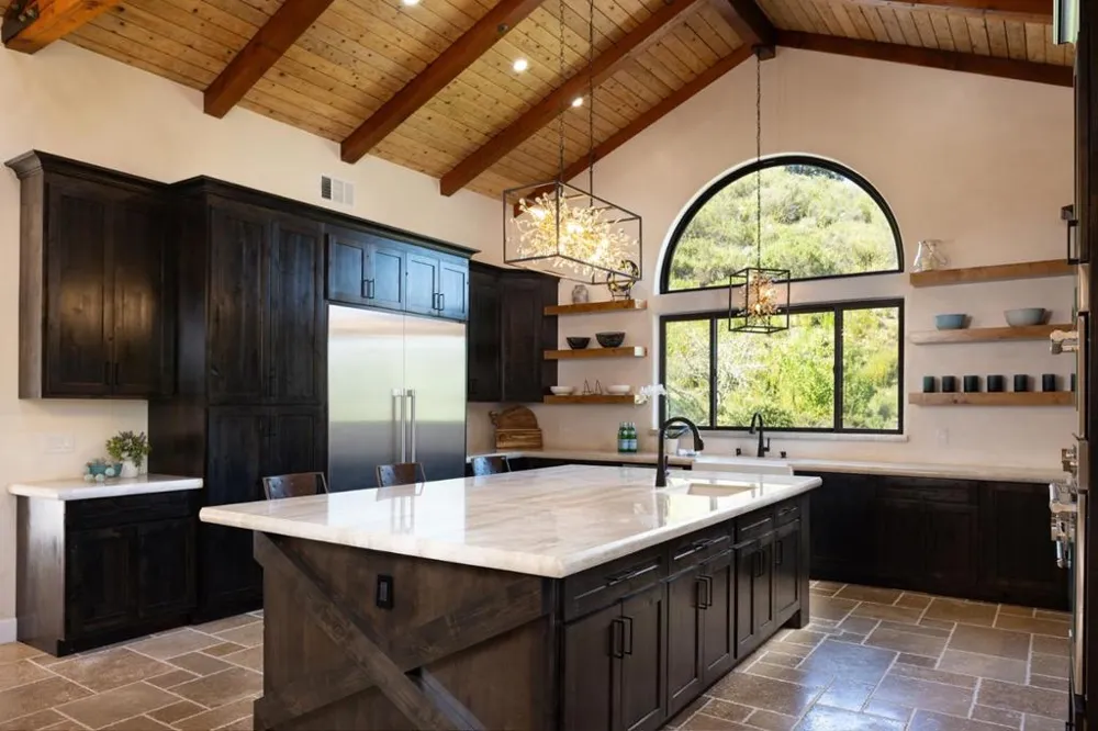 372 Corral De Tierra Road Salinas, CA 93908