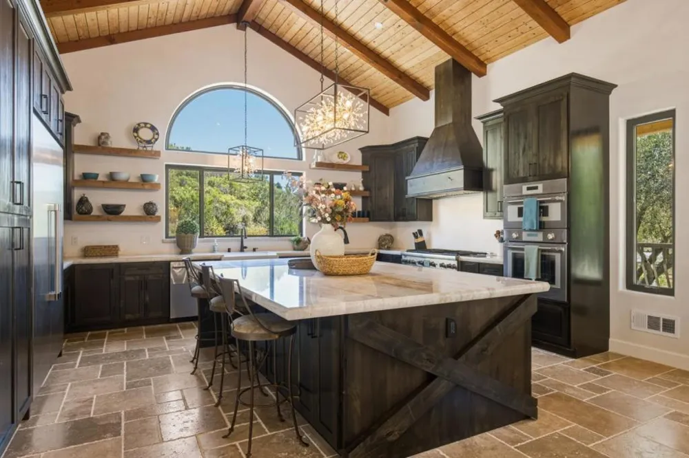 372 Corral De Tierra Road Salinas, CA 93908