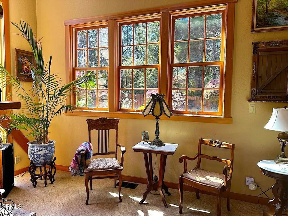 10360 Gary Lane Mendocino, CA 95460