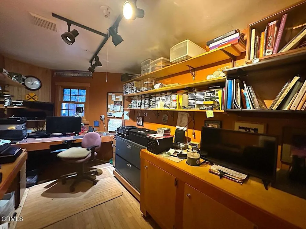 10360 Gary Lane Mendocino, CA 95460