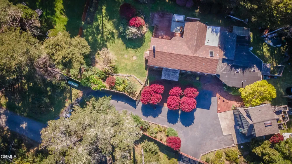 10360 Gary Lane Mendocino, CA 95460