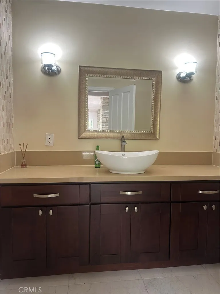 60 Crest Road E Rolling Hills, CA 90274