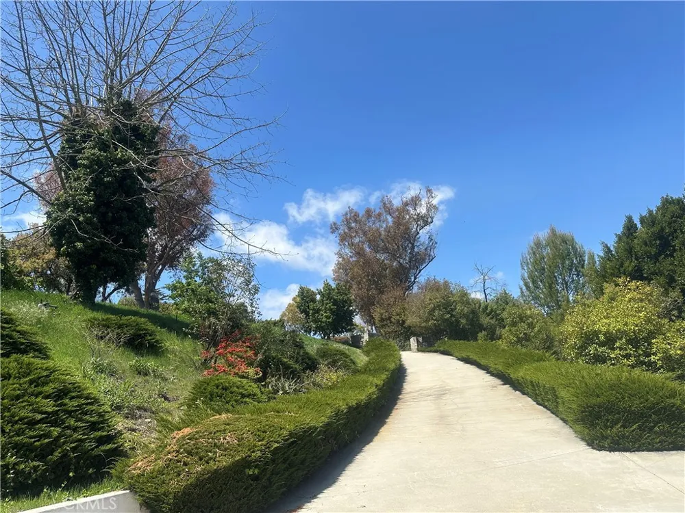 60 Crest Road E Rolling Hills, CA 90274