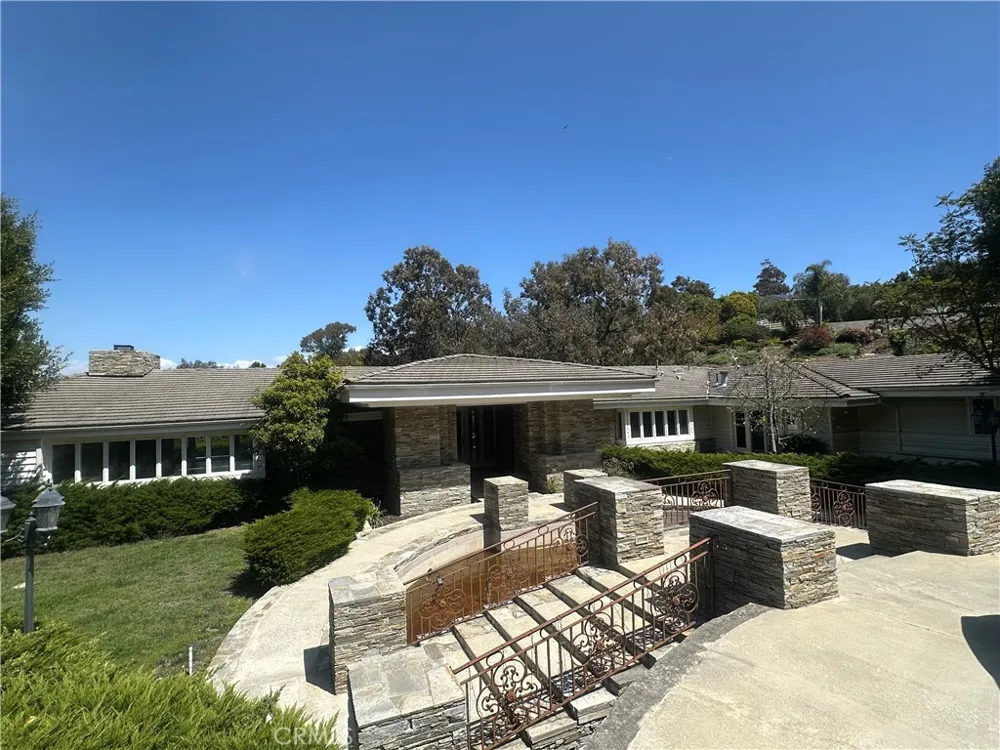 60 Crest Road E Rolling Hills, CA 90274