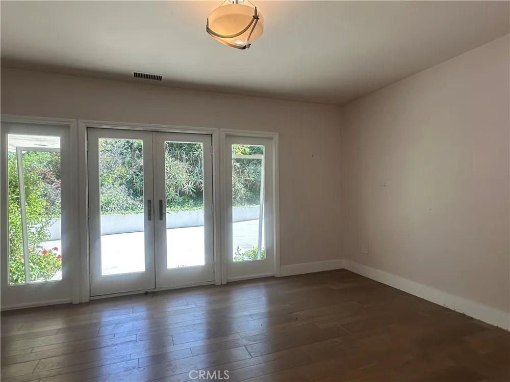 60 Crest Road E Rolling Hills, CA 90274