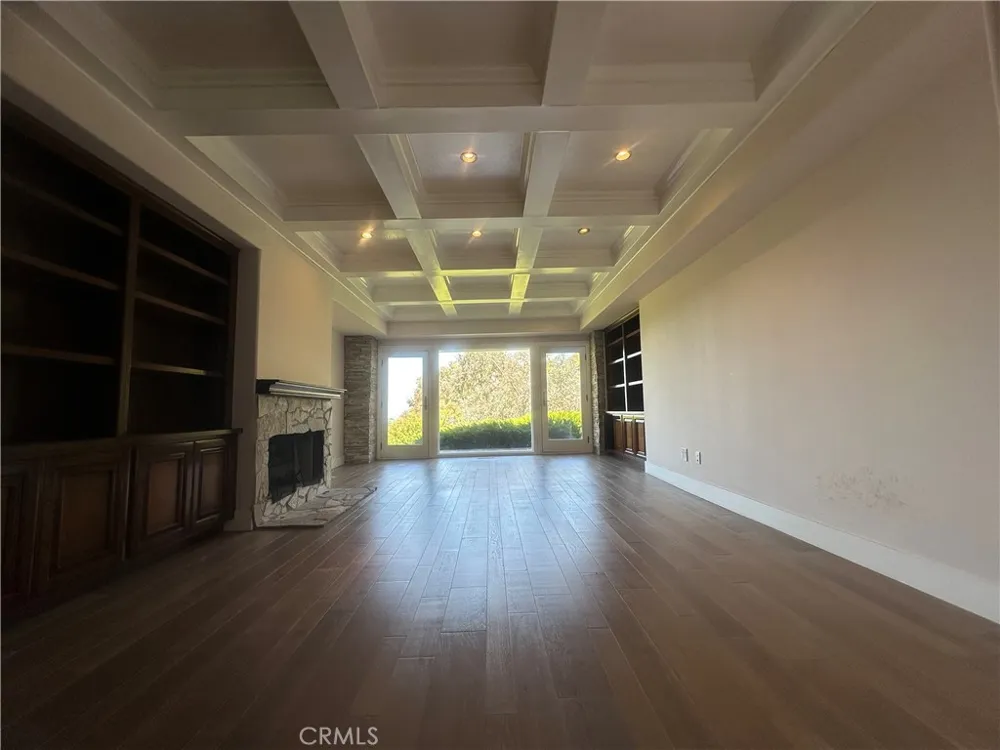 60 Crest Road E Rolling Hills, CA 90274