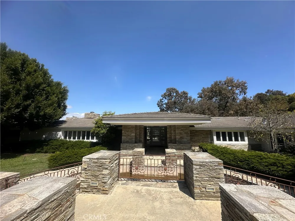 60 Crest Road E Rolling Hills, CA 90274