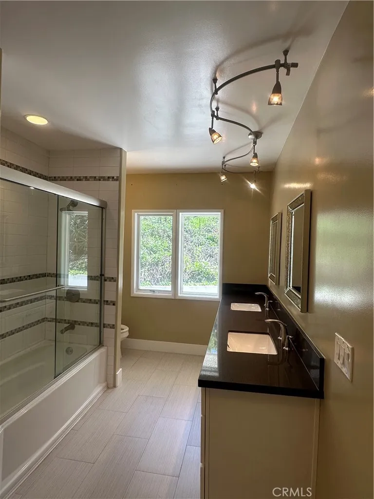 60 Crest Road E Rolling Hills, CA 90274