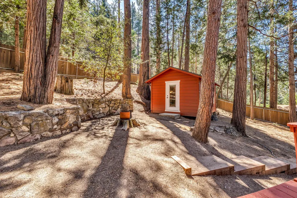 24941 Pine Cove Road Idyllwild, CA 92549